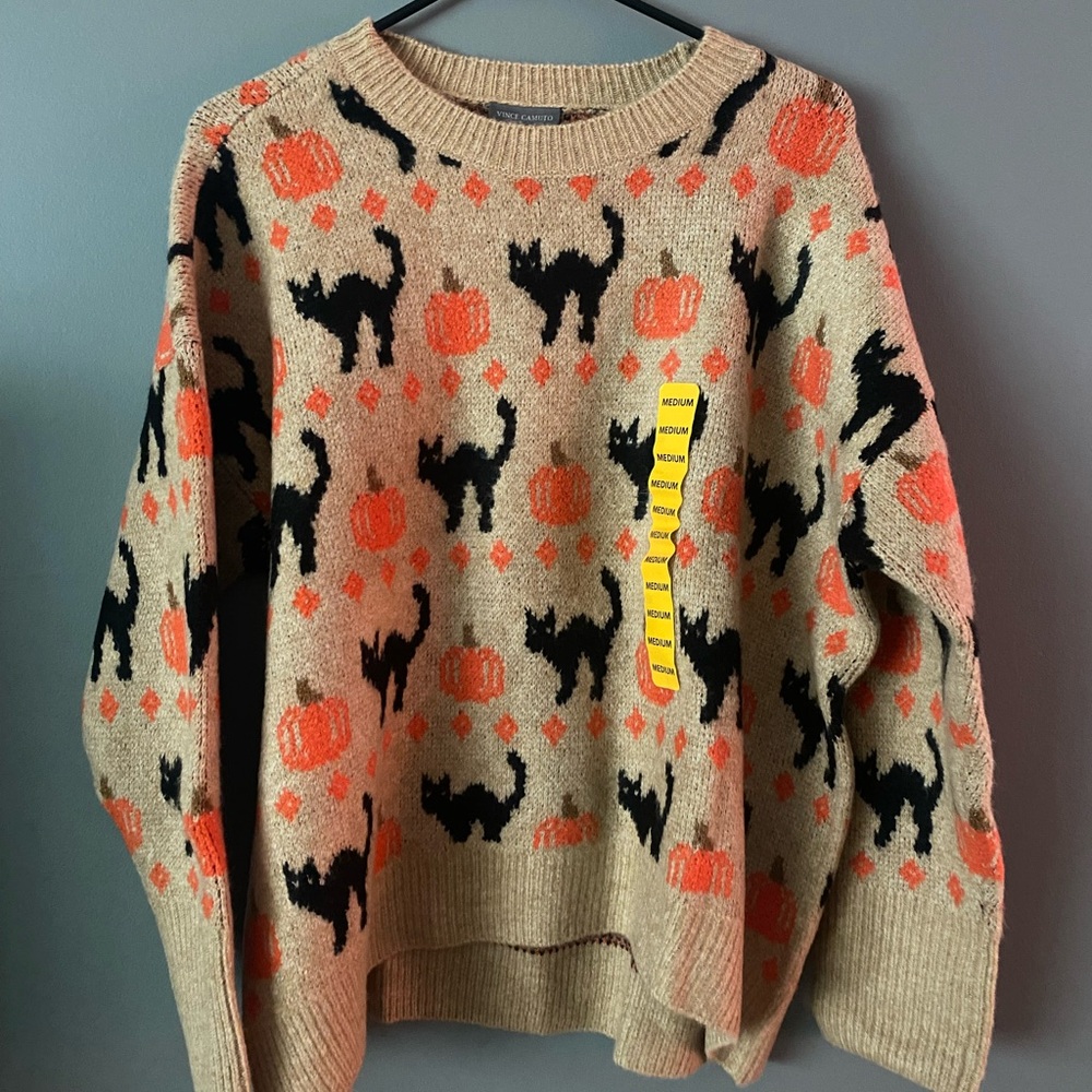 Vince Camuto Tan Sweater with Black Cats and Orange Pumpkins size medium